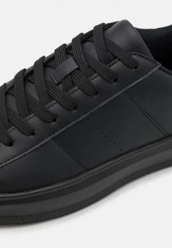 YOURTURN UNISEX - Sneakers Basse - Black -Sconto YOURTURN in Italia 073cf78433364a9a8d0dba7d159a70e4