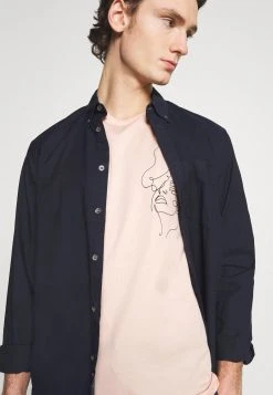 YOURTURN UNISEX - T-shirt Con Stampa - Pink 12 YOURTURN UNISEX - T-shirt Con Stampa - Pink -Sconto YOURTURN in Italia 08731beee8b2427ba30c4fbb9e8dd130