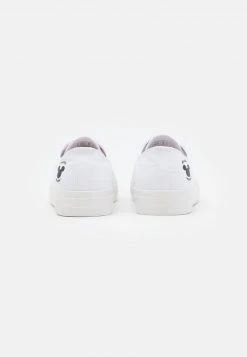 YOURTURN DISNEY UNISEX - Sneakers Basse - White -Sconto YOURTURN in Italia 0e5d1018b2b84e46a8ef09a0a3f446f2