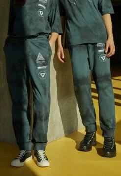 YOURTURN WINCENT WEISS UNISEX - Pantaloni Sportivi - Black -Sconto YOURTURN in Italia 0e98053b2e0742d9b6b12f6ac6064306