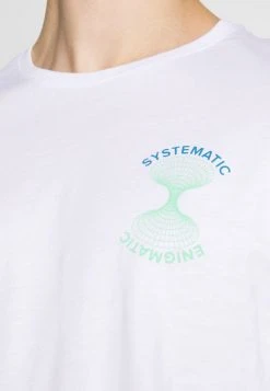 YOURTURN Maglietta A Manica Lunga - White, Uomo -Sconto YOURTURN in Italia 176e14bf29b644358be672efe12336cd