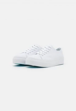 YOURTURN UNISEX - Sneakers Basse - White -Sconto YOURTURN in Italia 23fae34877d449678648eca0690f4d3e