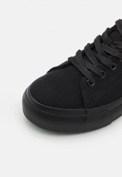 YOURTURN UNISEX - Sneakers Basse - Black -Sconto YOURTURN in Italia 3dadd7417f0b4be8a22d2441bfa20c08