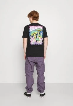 YOURTURN UNISEX - T-shirt Con Stampa - Black 12 YOURTURN UNISEX - T-shirt Con Stampa - Black -Sconto YOURTURN in Italia 4ac376d1962c4301a22ec30342cc357f