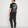 YOURTURN UNISEX - T-shirt Con Stampa - Black -Sconto YOURTURN in Italia 527daafb6f3740d499f0bef6cddb37e3