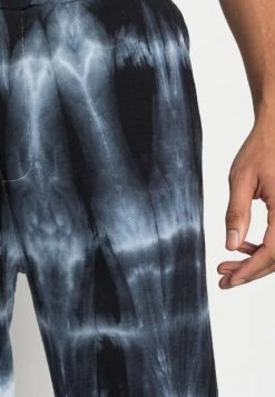 YOURTURN MONOCHROME TIE DYE JOGGER UNISEX - Pantaloni Sportivi - Black/off White -Sconto YOURTURN in Italia 654f19235f8945ed9a79618b7b3b59ae