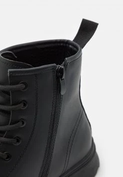 YOURTURN Uomo Stivaletti Stringati - Black -Sconto YOURTURN in Italia 76e359bbfd824950a53ac052b9389ecf