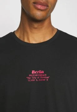 YOURTURN UNISEX - T-shirt Con Stampa - Black 14 YOURTURN UNISEX - T-shirt Con Stampa - Black -Sconto YOURTURN in Italia 7a5fc2f7ebb64a38b5c1cd7b5a29e2e7