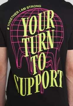 YOURTURN T-shirt Con Stampa - Black, Unisex 19 YOURTURN T-shirt Con Stampa - Black, Unisex -Sconto YOURTURN in Italia 80dd5751c37a492bbb6d7ca145046390