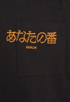 YOURTURN POCKET - T-shirt Con Stampa - Black, Unisex 7 YOURTURN POCKET - T-shirt Con Stampa - Black, Unisex -Sconto YOURTURN in Italia 85ce2c84fa9541c4b0042ee4bbc363e9