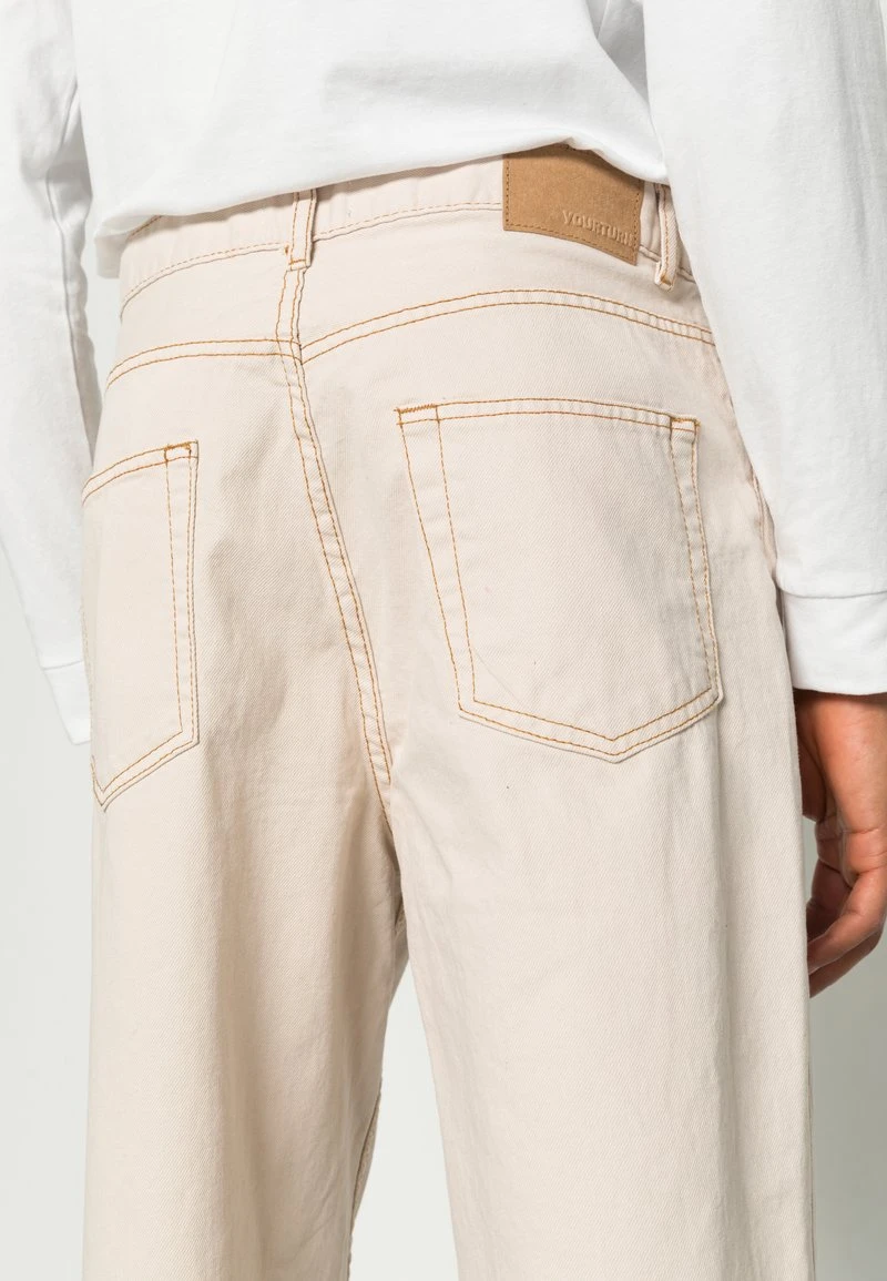 YOURTURN UNISEX - Jeans Baggy - Off White 7 YOURTURN UNISEX - Jeans Baggy - Off White - immagine 5