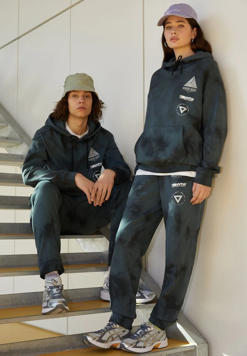 YOURTURN WINCENT WEISS UNISEX - Felpa Con Cappuccio - Black 3 YOURTURN WINCENT WEISS UNISEX - Felpa Con Cappuccio - Black