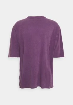 YOURTURN UNISEX - T-shirt Basic - Purple 15 YOURTURN UNISEX - T-shirt Basic - Purple -Sconto YOURTURN in Italia a0883ce35ebe4ecdbd961b8cbf346a93