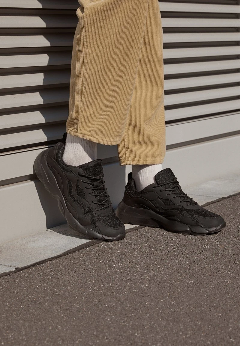 YOURTURN UNISEX - Sneakers Basse - Black 6 YOURTURN UNISEX - Sneakers Basse - Black - immagine 4