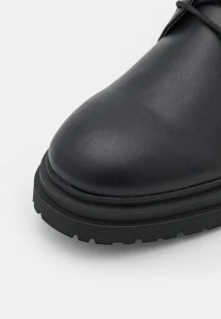 YOURTURN UNISEX - Stringate - Black -Sconto YOURTURN in Italia b15dd25892274c15afc38d44a471df47