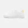 YOURTURN UNISEX - Sneakers Basse - White/yellow -Sconto YOURTURN in Italia bac6c48d10cf4aaeaa18147df48e6c0c