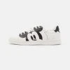 YOURTURN DISNEY UNISEX - Sneakers Basse - White -Sconto YOURTURN in Italia c04e0aa7cc9943a5949345a11e859b00