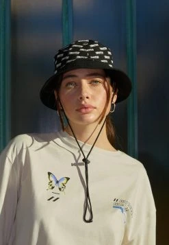 YOURTURN WINCENT WEISS UNISEX - Cappello - Black -Sconto YOURTURN in Italia cd0d2f0f82d6495bb81a9f6c5d29a68d