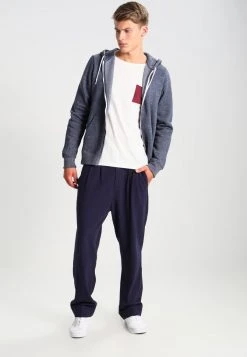 YOURTURN T-shirt Con Stampa - Offwhite, Uomo -Sconto YOURTURN in Italia e54ef76d9dfe4e3d85f48560c2eca35c