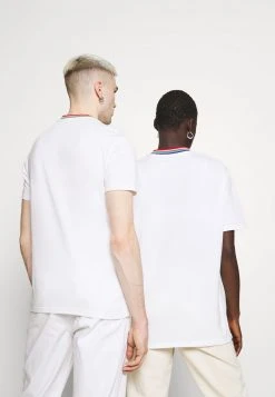 YOURTURN PRIDE UNISEX - T-shirt Con Stampa - White 10 YOURTURN PRIDE UNISEX - T-shirt Con Stampa - White -Sconto YOURTURN in Italia eb9dbc6b29194a2f85cfd016d9e73cff