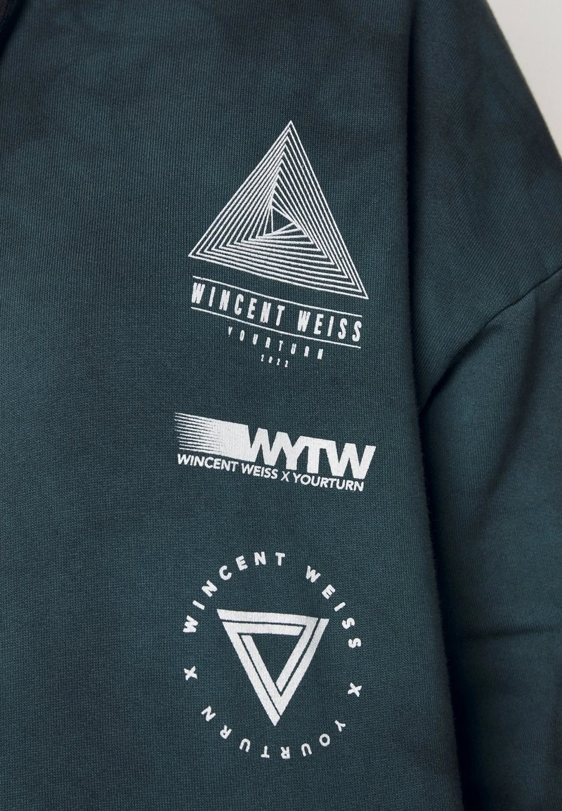 YOURTURN WINCENT WEISS UNISEX - Felpa Con Cappuccio - Black 9 YOURTURN WINCENT WEISS UNISEX - Felpa Con Cappuccio - Black - immagine 7