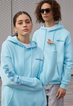 YOURTURN WINCENT WEISS UNISEX - Felpa Con Cappuccio - Light Blue -Sconto YOURTURN in Italia ef636c3e8b784b71bbc9de1e8bdab6d4