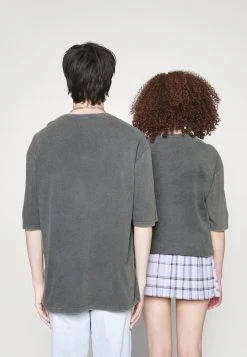 YOURTURN UNISEX - T-shirt Con Stampa - Grey 10 YOURTURN UNISEX - T-shirt Con Stampa - Grey -Sconto YOURTURN in Italia fbc0dbccad7b41a5bf4c91f44c58398e